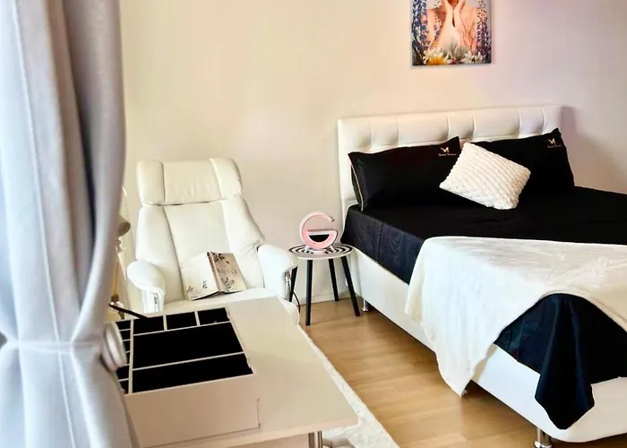 White Luxury *